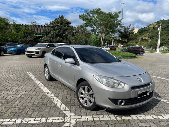 RENAULT FLUENCE 2.0 PRIVILÉGE 16V FLEX 4P AUTOMÁTICO RENAULT FLUENCE 2.0 PRIVILÉGE 16V FLEX 4P AUTOMÁTICO